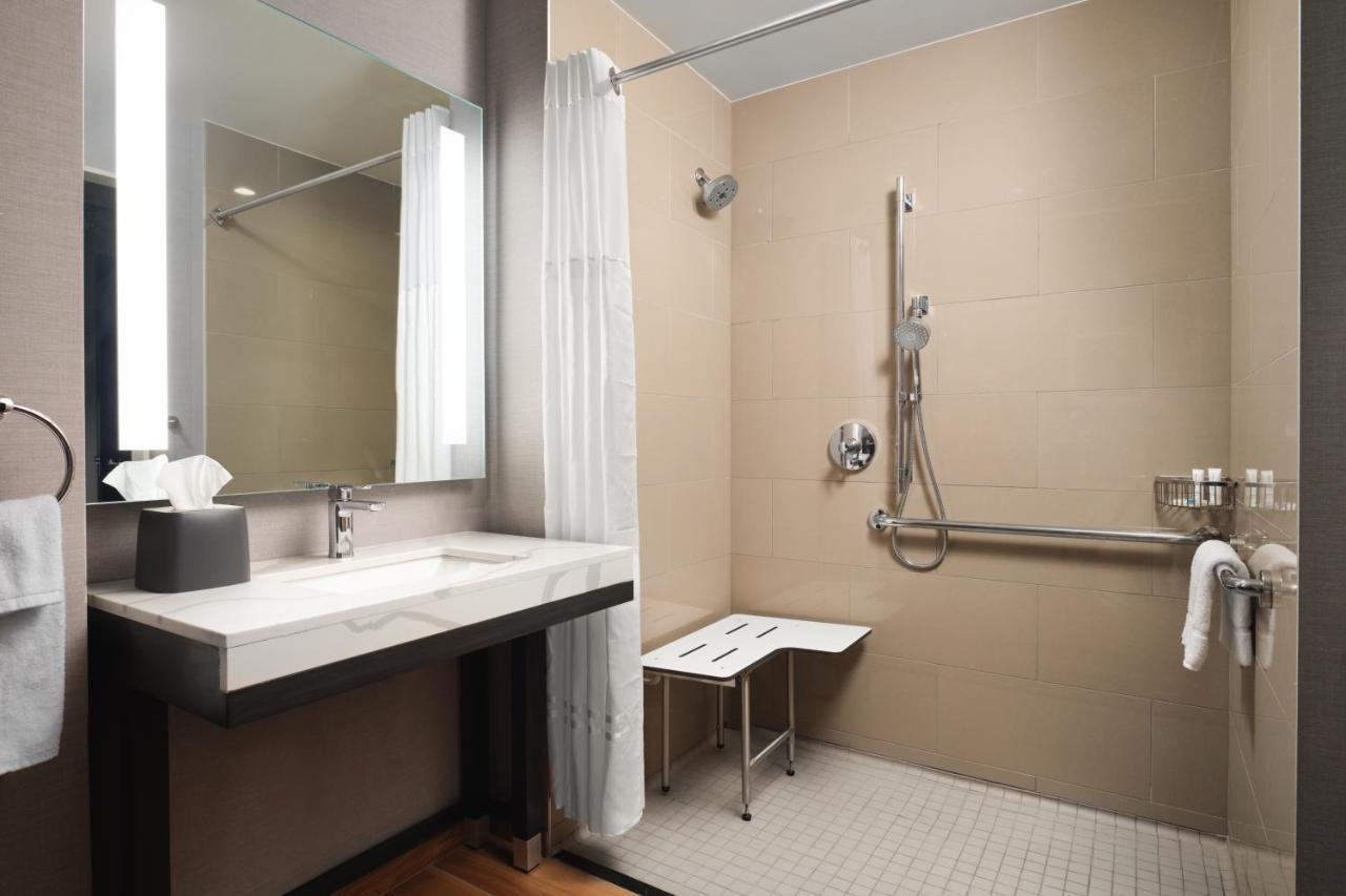 Hotel Hyatt House Lax Century Blvd 3*